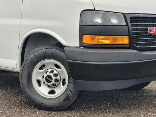 2024 GMC Savana 2500 Work Van