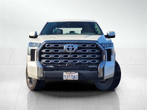 2024 Toyota Tundra Hybrid Platinum