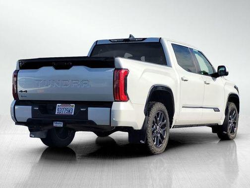 2024 Toyota Tundra Hybrid Platinum