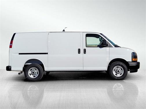 2025 GMC Savana 2500 Work Van