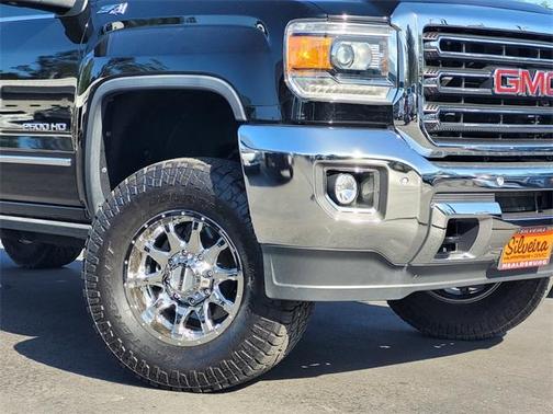 2017 GMC Sierra 2500 SLT