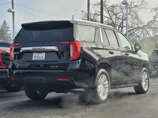 2024 GMC Yukon SLE