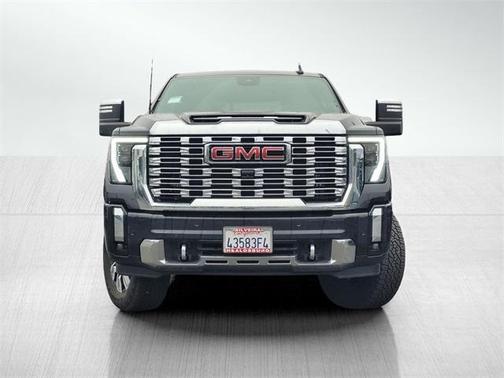 2024 GMC Sierra 2500 Denali