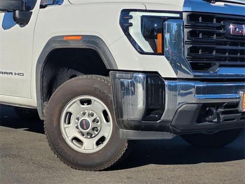 2024 GMC Sierra 2500 Pro