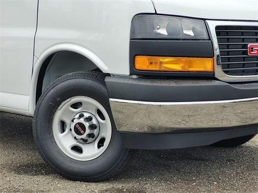 2025 GMC Savana 2500 Work Van