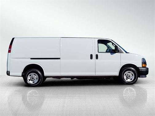 2023 GMC Savana 2500 Work Van