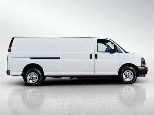 2023 GMC Savana 2500 Work Van
