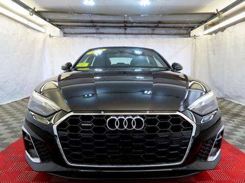 Photo 2 of 45 of 2021 Audi A5 45 S line quattro Premium