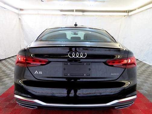 Photo 5 of 45 of 2021 Audi A5 45 S line quattro Premium