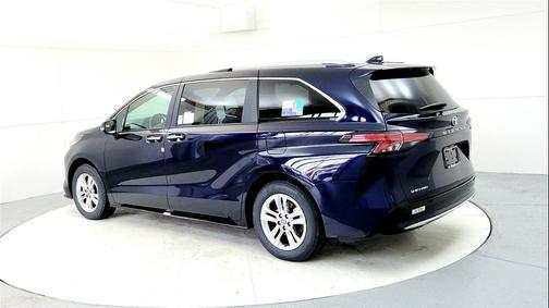 2026 Toyota Sienna Limited