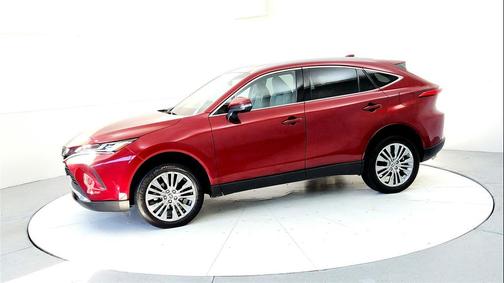 2023 Toyota Venza XLE