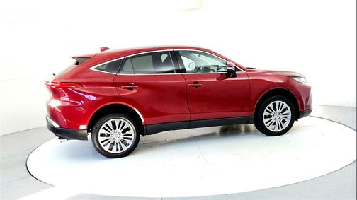 2023 Toyota Venza XLE