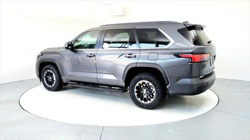 2025 Toyota Sequoia SR5
