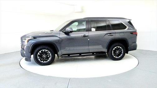 2025 Toyota Sequoia SR5