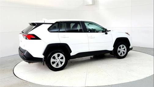 Ice Cap 2023 Toyota RAV4 LE