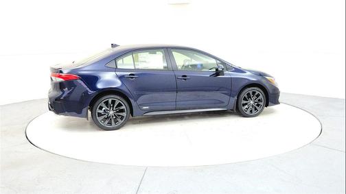 2025 Toyota Corolla Hybrid SE