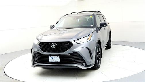 2026 Toyota Highlander XSE
