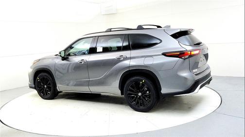 2026 Toyota Highlander XSE