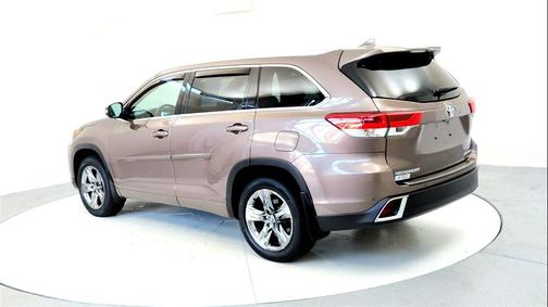 2019 Toyota Highlander Limited Platinum