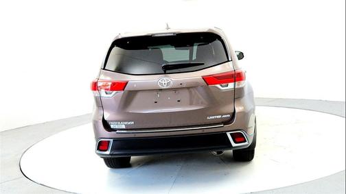 2019 Toyota Highlander Limited Platinum