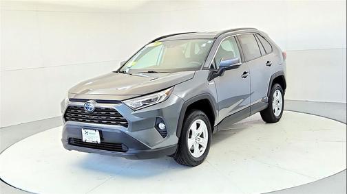 2021 Toyota RAV4 Hybrid XLE