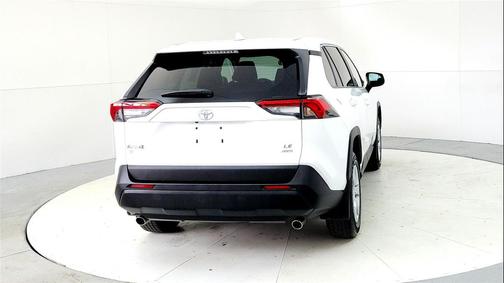 Ice Cap 2023 Toyota RAV4 LE