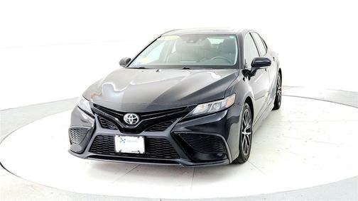 Midnight Black Metallic 2023 Toyota Camry SE