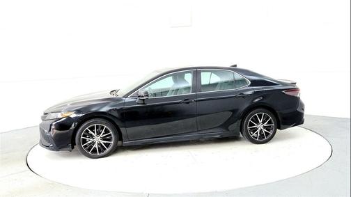 Midnight Black Metallic 2023 Toyota Camry SE