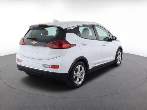 Summit White 2017 Chevrolet Bolt EV LT
