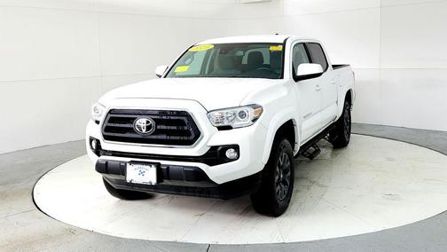 Ice Cap 2023 Toyota Tacoma SR5