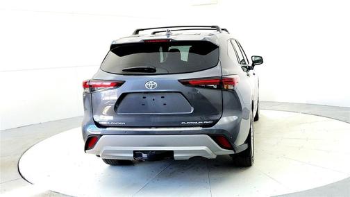 2025 Toyota Highlander Platinum