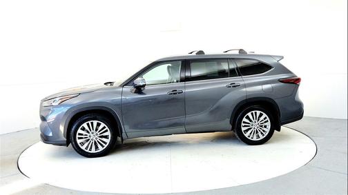 2025 Toyota Highlander Platinum
