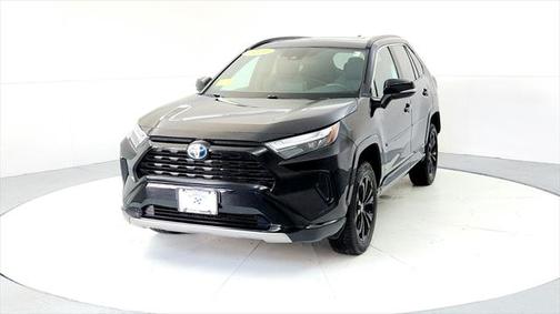 2022 Toyota RAV4 Hybrid SE
