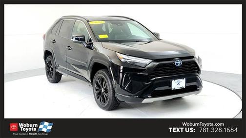 2022 Toyota RAV4 Hybrid SE