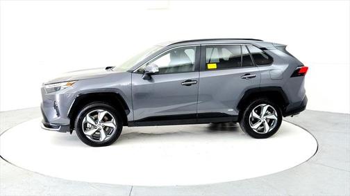 2024 Toyota RAV4 Prime SE