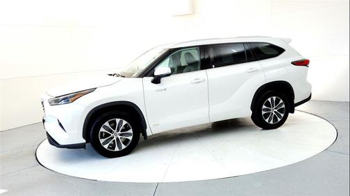 2021 Toyota Highlander Hybrid XLE