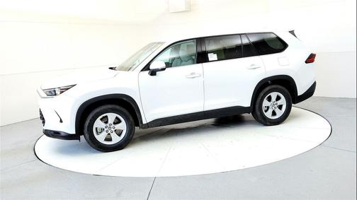 2026 Toyota Highlander LE