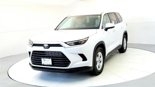 2026 Toyota Highlander LE