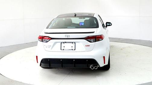 Wind Chill Pearl/Midnight Black Metallic 2026 Toyota Corolla XSE