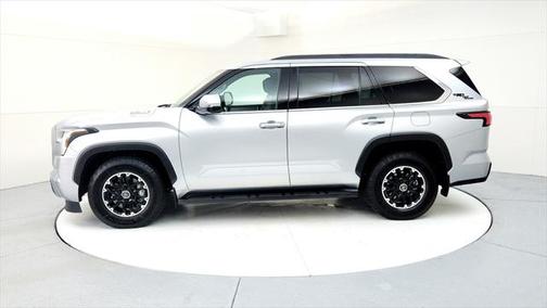 2023 Toyota Sequoia SR5