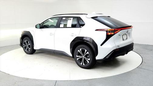 2025 Toyota bZ4X XLE