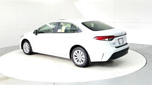 Wind Chill Pearl 2026 Toyota Corolla Hybrid XLE