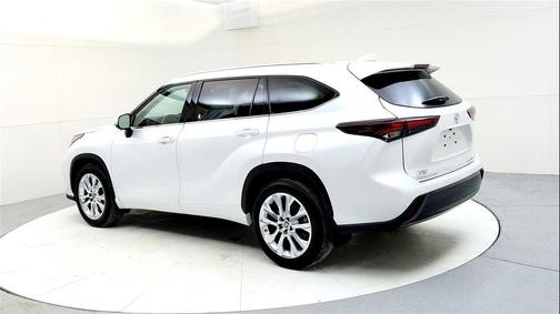 2024 Toyota Highlander Limited
