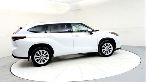 2024 Toyota Highlander Limited