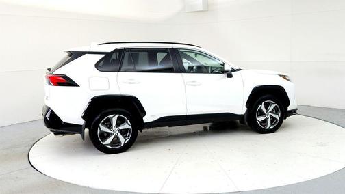 Ice Cap 2025 Toyota RAV4 Hybrid SE