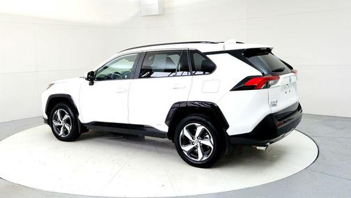 Ice Cap 2025 Toyota RAV4 Hybrid SE