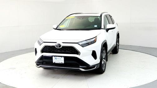 Ice Cap 2025 Toyota RAV4 Hybrid SE