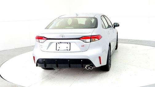 Classic Silver Metallic 2026 Toyota Corolla SE
