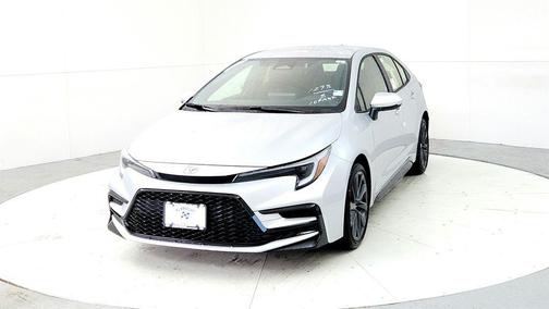 Classic Silver Metallic 2026 Toyota Corolla SE