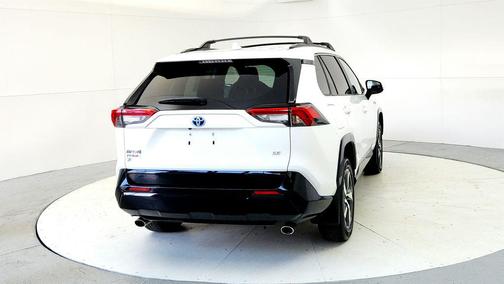 Ice Cap 2023 Toyota RAV4 Prime SE